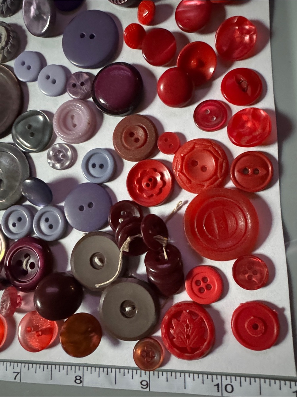 Button Lot- Pink, Purple, & Reds - Picture 10 of 15